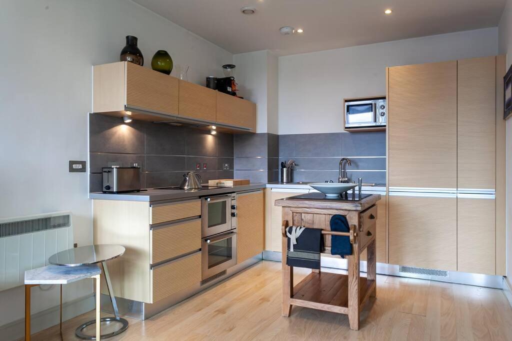 Iconic Luxury Manchester Apartment ภายนอก รูปภาพ